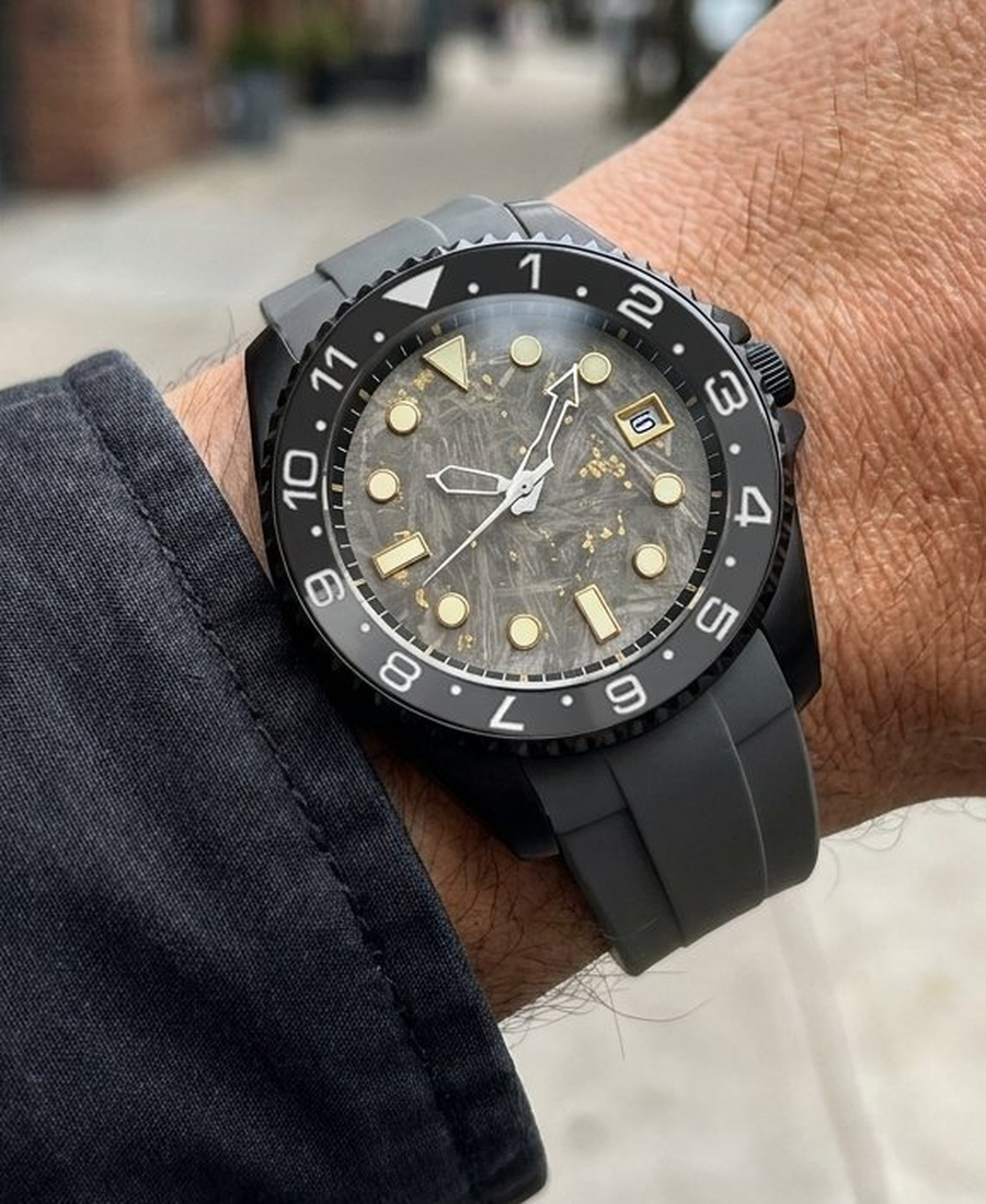 SGB Watch